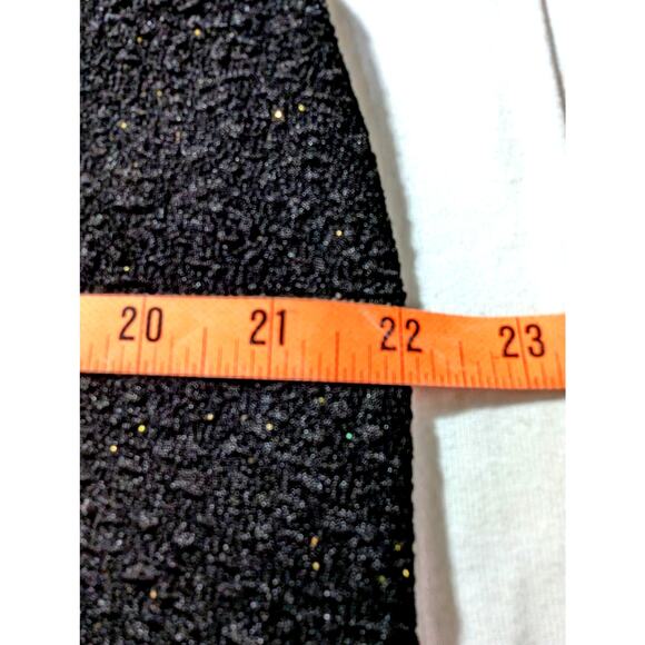 Haani Rare gown with black and gold beadwork sz large Bust 38 Waist31"Hips 44" - Picture 3 of 14